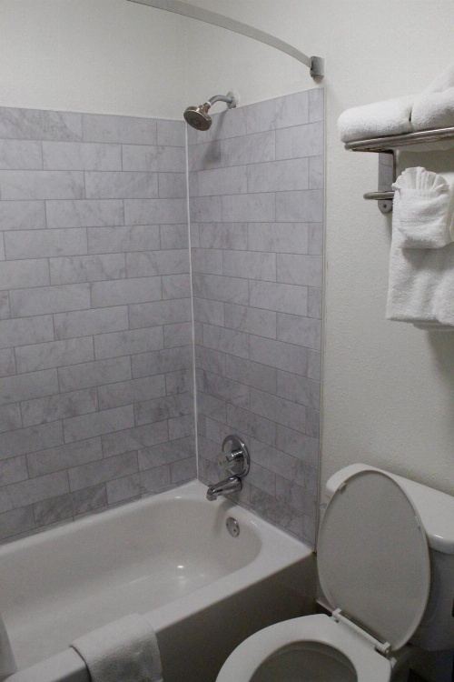 Ramada by Wyndham Harrisonburg image 3