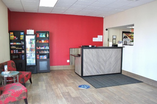 Ramada by Wyndham Harrisonburg image 9